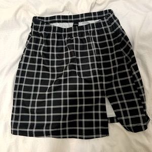 🌼3/$15🌼 Black and White stripped Shein side split skirt
